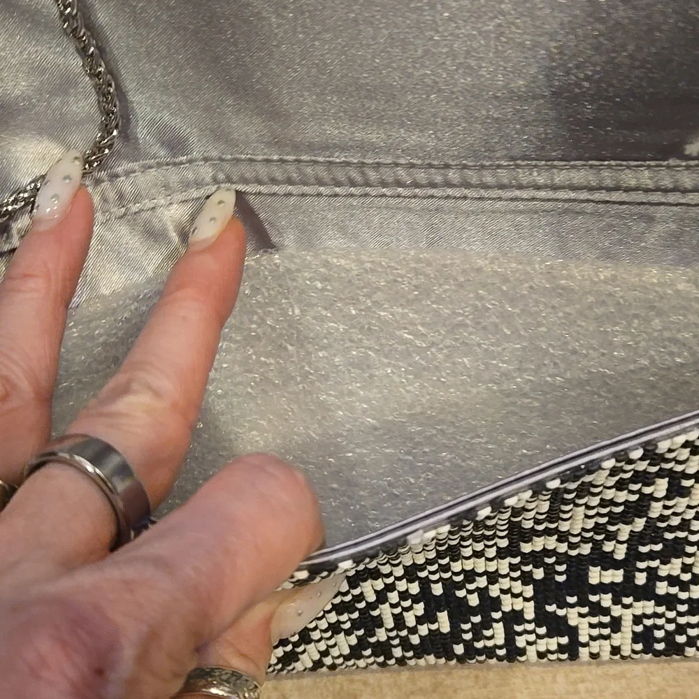 New Sondra Roberts Squared Black/White Beaded Versatile Clutch - Picture 10 of 11